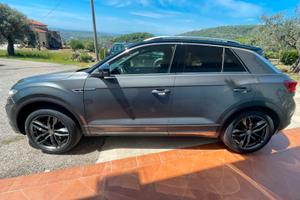 Volkswagen T-Roc / T roc 2.0 150 cv DSG R-Line