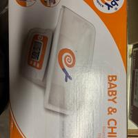 Bilancia pesa neonati e bambini