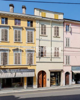 TRILOCALE IN VIA REPUBBLICA