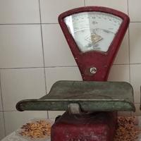 Bilancia anni 60