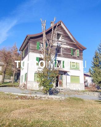Villa di 400 m² con più di 5 locali e box auto dop