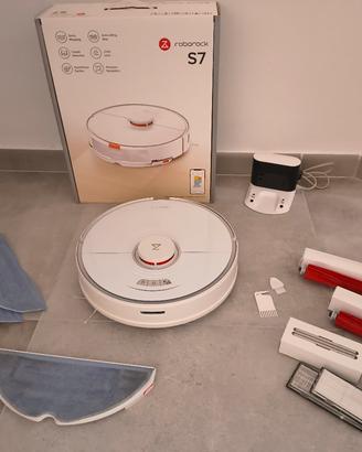 Robot aspirapolvere Roborock S7 con lavapavimenti 