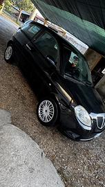 Lancia ypsilon 1200