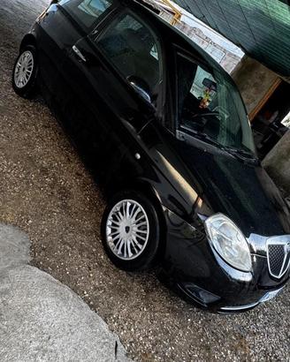 Lancia ypsilon 1200