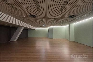 Immobile di 230 m² con 3 locali a Reggio Emilia