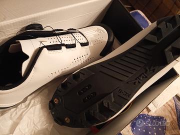 scarpe da ciclocross n.43 (nuove, ancora con etic)