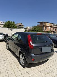 Ford Fiesta 1.4 TDCI ghia 3p