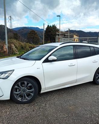 Ford Focus 1500 tdci Titanium s&s