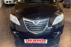 Lancia Ypsilon 1.2-5 porte GPL Ecochic -NEOPATENTA