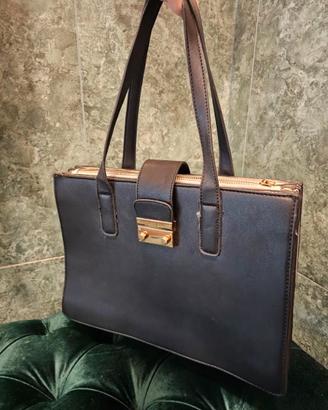 Borsa grande Carpisa elegante nera e bianco panna