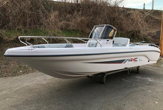 Ranieri International 4xc 19cc + Honda BF40E 180H