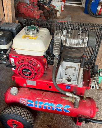 Compressore con abacchiatori