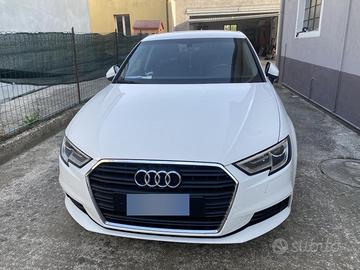 Audi a3 1.6 TDI s tronic ok per neopatente