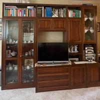 Parete soggiorno classica in legno noce Bassano