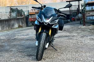 Aprilia Tuono V4 1100 full - solo 5000km