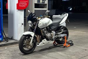 Honda hornet 600