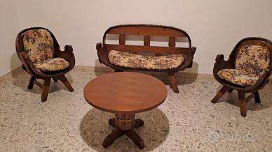 Salottino in stile spagnolo