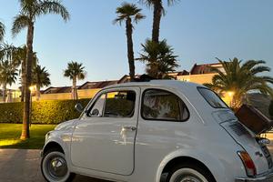 Fiat 500 vintage bianca restaurata
