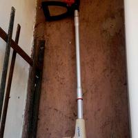 Tagliabordi elettrico