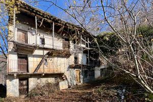 RUSTICO A COASSOLO TORINESE