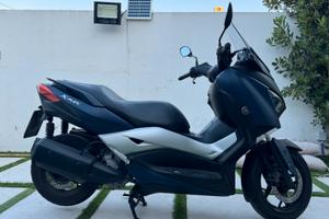 YAMAHA XMAX 300