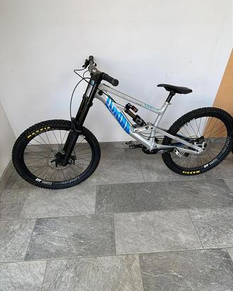 canyon torque dhx