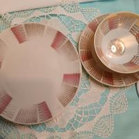 Tazza da te con piatto da dolce