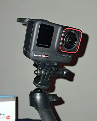 Insta360 ACE PRO + MicroSD 256gb Samsung EVO plus