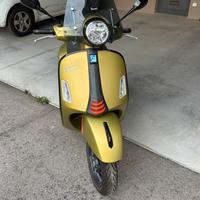 Piaggio vespa gts super sport