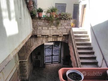 Appartamento di 196 m² con più di 5 locali a Viter