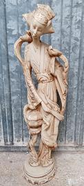 Statua femminile orientale vintage