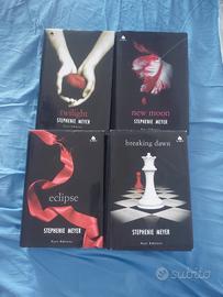 Saga Twilight Completa 4 Volumi - Stephenie Meyer