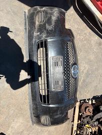 PARAURTI ANTERIORE TOYOTA YARIS ANNO:2007