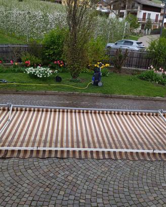 Tenda da sole a bracci