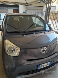 Toyota iq