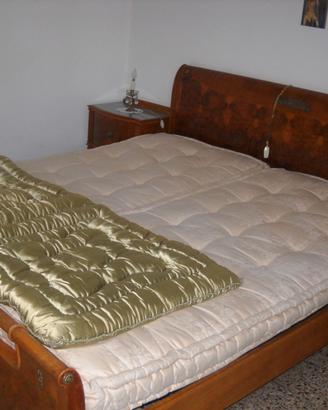 Letto matrimoniale vintage