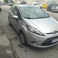 ford fiesta 1400 tdci anno 2011 titanium 