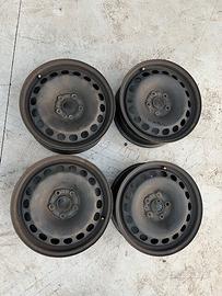 4 Cerchi ferro 16 pollici Vw Golf 5 6 7 usati