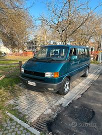 Volkswagen Caravelle anno '93. cc 1.9 benzina