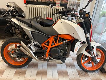 Ktm duke LC 4