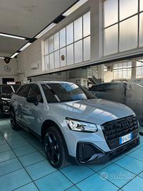 Audi Q2 35 TDI S tronic Identity Black