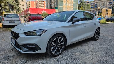 SEAT Leon  FR mild Hybrid 150 CV con cambio automa