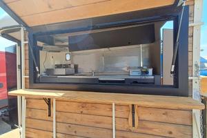 FOOD TRUCK