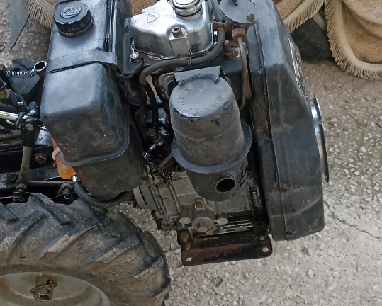 Motocoltivatore con motore diesel Lombardini 10 ca