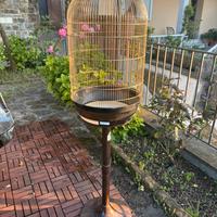 Gabbia con piedistallo