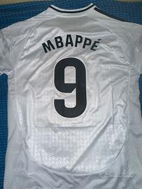 Maglia mbappe 2023/24 real madrid taglia M nuova