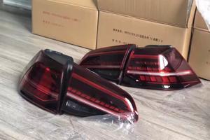 NON TRATTOfanali posteriori golf 7 nuovo mai usati