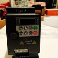 Convertitore di frequenza per il controllo della v