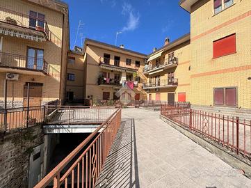 4 LOCALI A GROTTE DI CASTRO