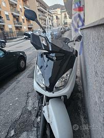 Yamaha  X-Max 250
